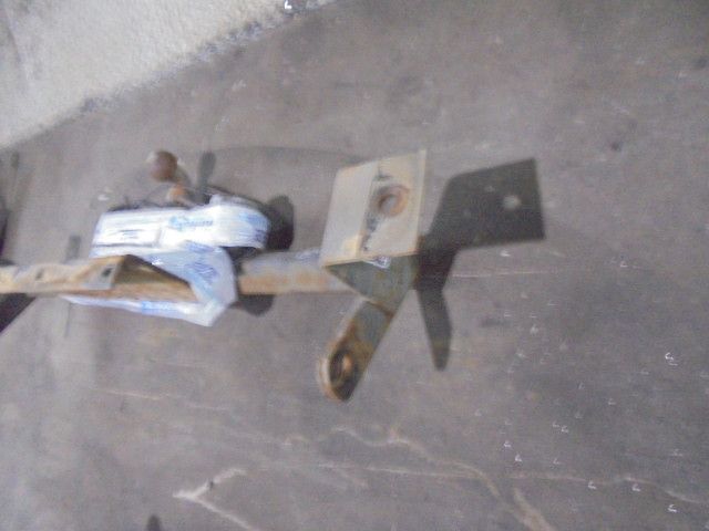 Gancho reboque NISSAN Terrano I (WD21)