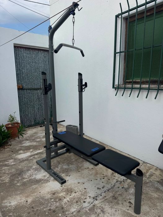 Banco de Musculação Domyos BM530 completo (torre + leg extension)