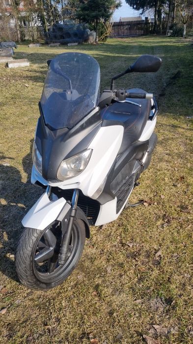 yamaha x-max 125