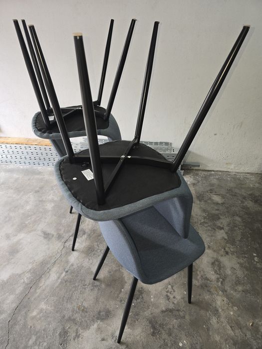 Cadeiras tecido tom azul