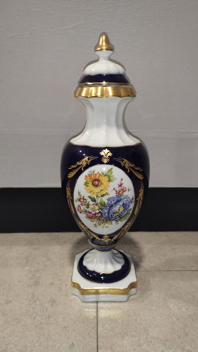 Potes e Vasos de porcelana marca Artibus feitos em portugual