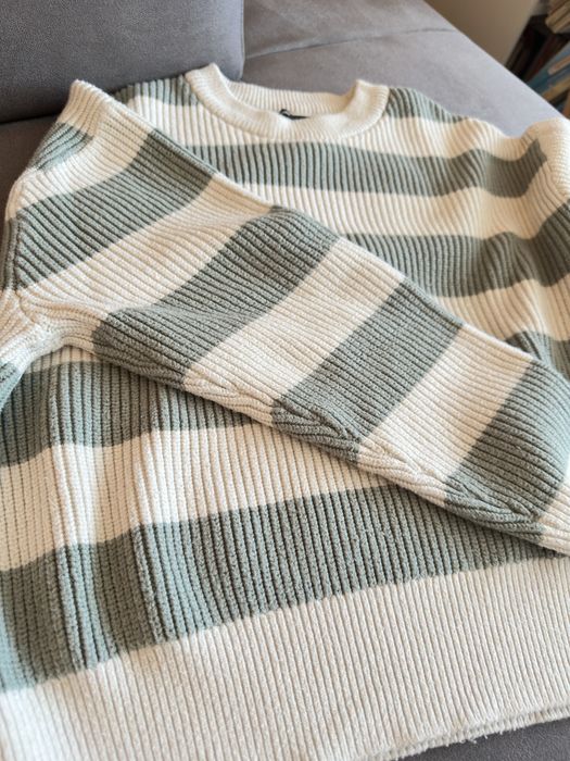 Sweter w pasy Sinsay z wiskozą
