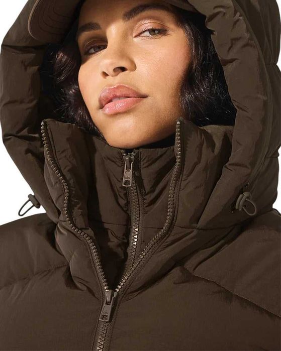 Куртка Alo Yoga Glacier Puffer Jacket Espresso