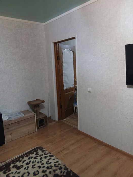Продам двокімнатну квартиру на Східному 2
