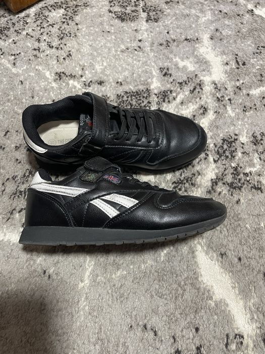 Продам красовки для хлопчика