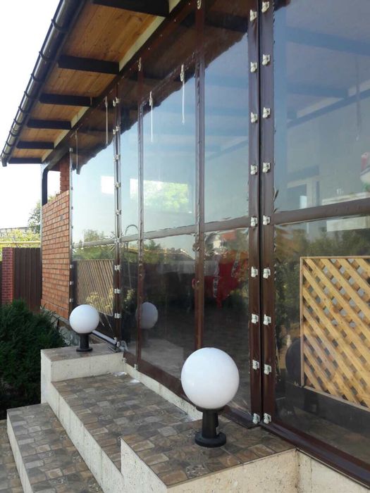 М‘які вікна Чернівці. Штори з ПВХ плівки  - захист терас від вітру, бр