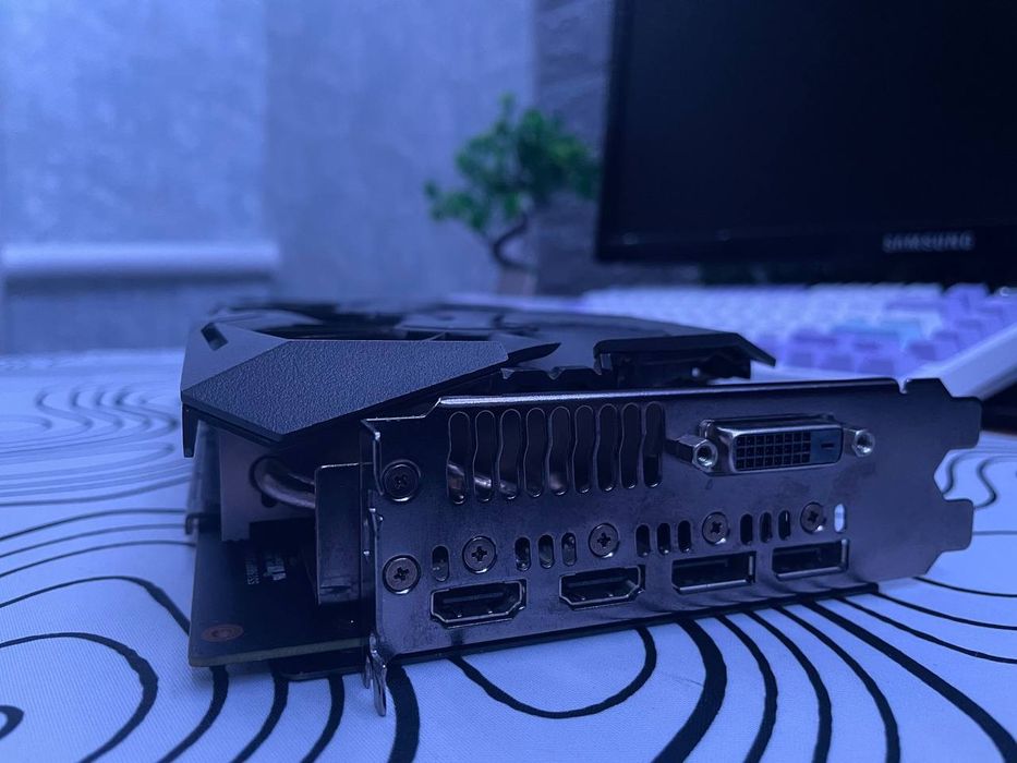 Відеокарта ASUS RX 580 Strix TOP AREZ 8gb