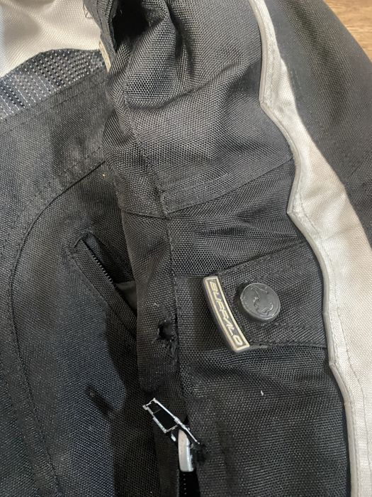 Продам мотокуртку buffalo з вставками для захисту  , М