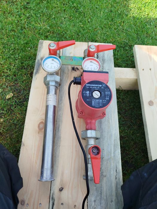 Grupa pompowa zespoł pompowy grundfos