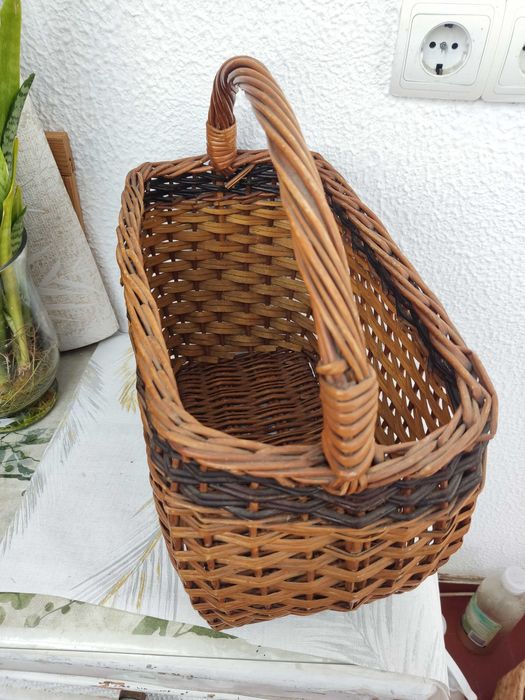 Cesto em verga como nova