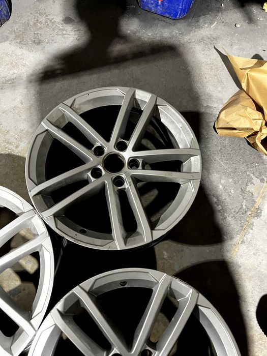Jantes originais Volkswagen Golf VII GTD 17 5x112
