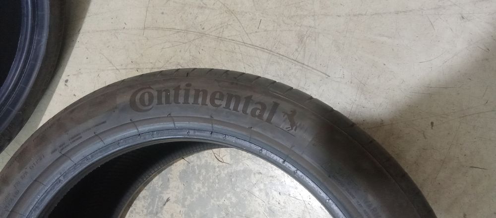 Pneus 245/40/17 Continental