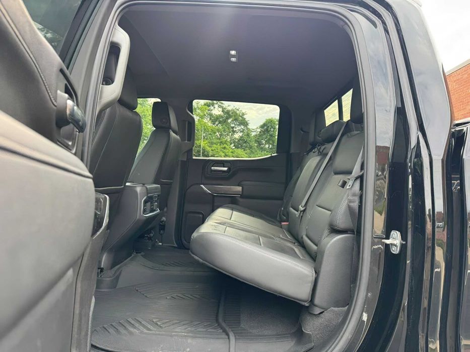 Chevrolet Silverado 1500 LTZ Crew Cab      2021