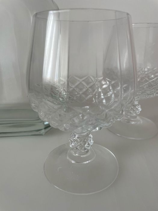 Conjunto: Jarro de cristal e copos