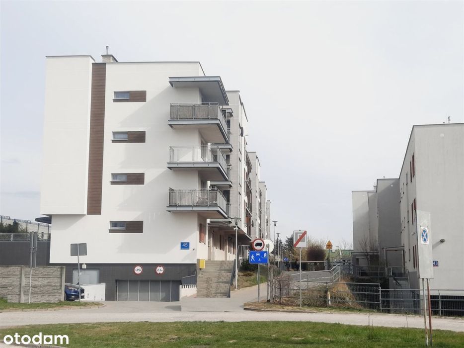 Tanio!!! Apartament z ogródkiem - cegła (2008 r)