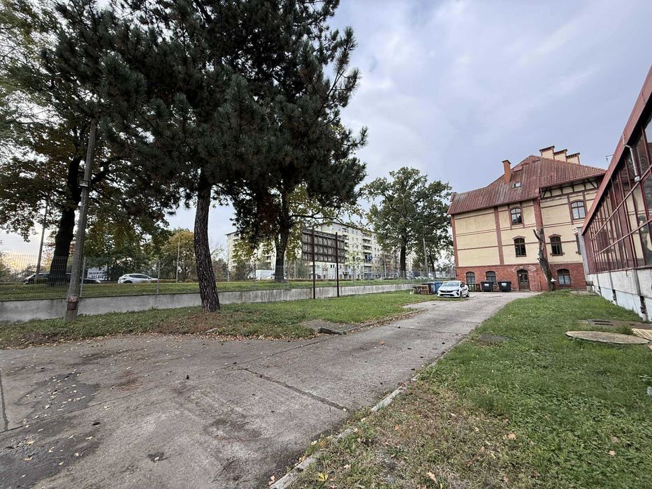 Hala usługowa_1294m2_ul.Kromera