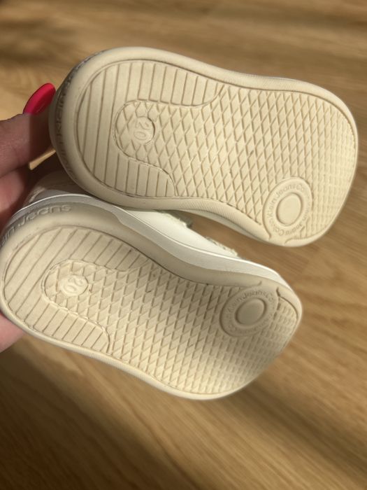 Кросівки білі 20 розмір , 12,5 см