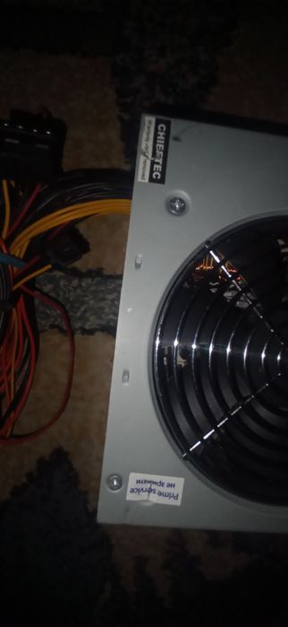 Продам блок живлення Chieftec i-arena 400w