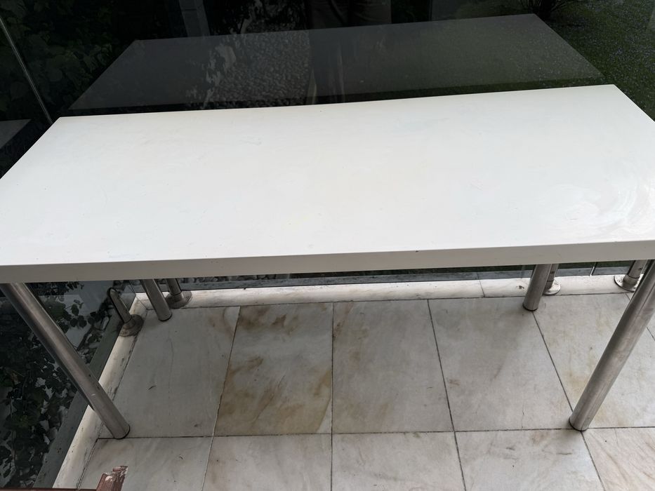 Mesa de cozinha / apoio