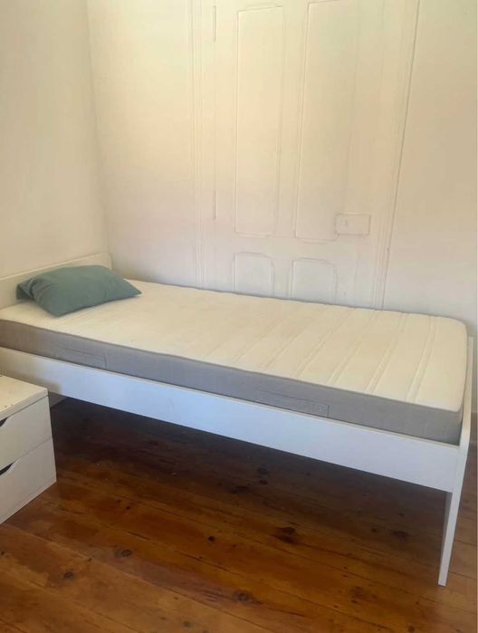 Cama solteiro IKEA como nova