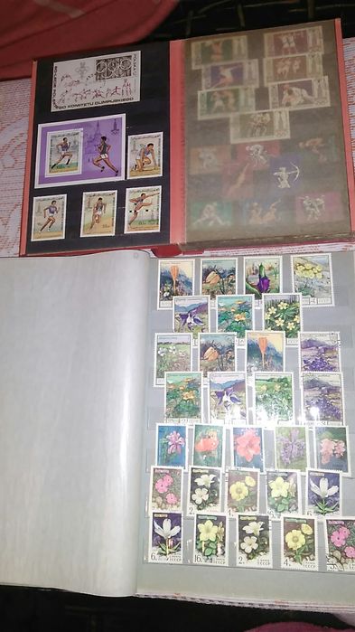 Продам марки!Альбомами.