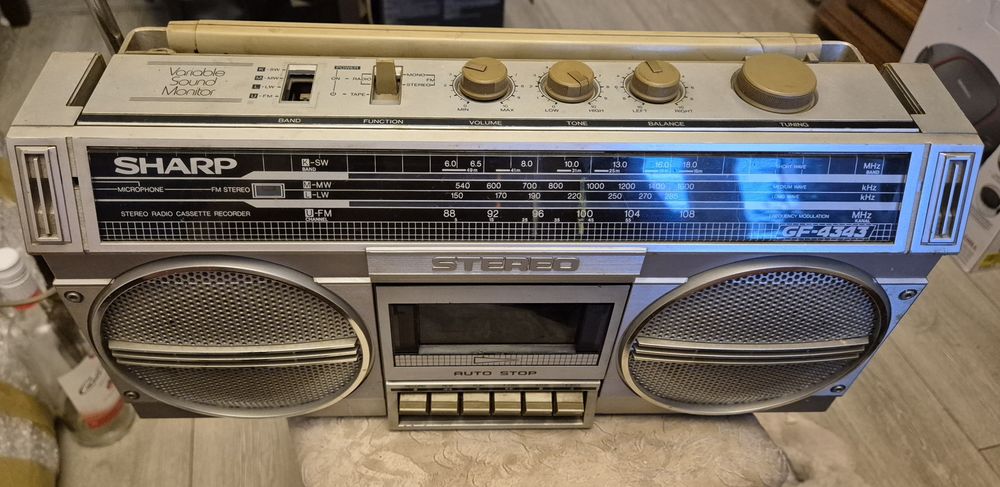 Radiomagnetofon Sharp GF 4343