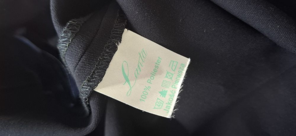 Granatowe spodnie materialowe 48