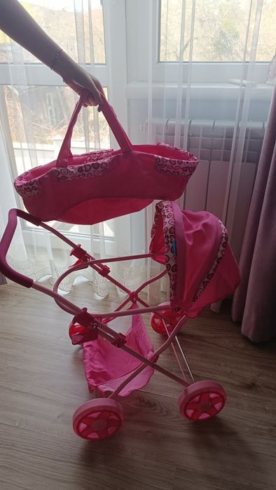 Іграшкова коляска