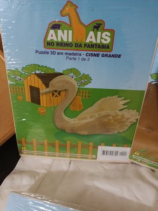 5€ a unidade, puzzles em madeira novos