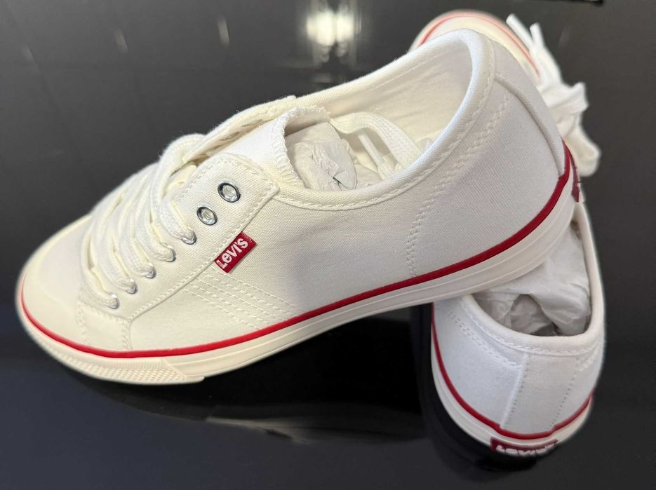 Levi’s Hernandez S – Sapatilhas Brancas, Novas em caixa
