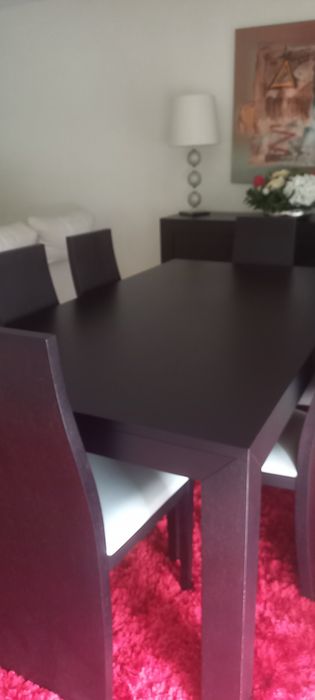 Mobília da sala de jantar completa