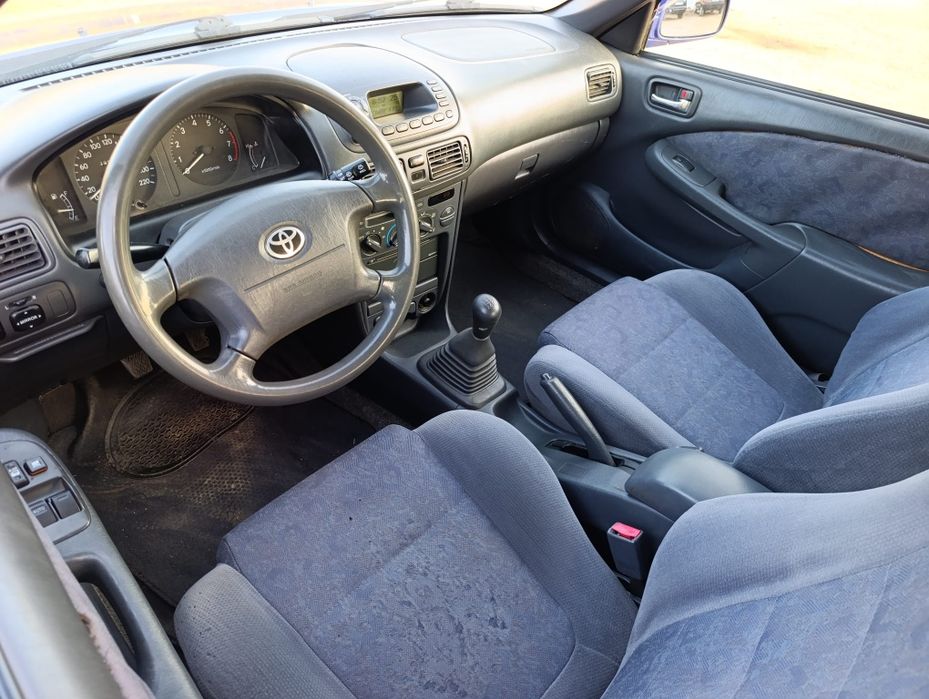Toyota Corolla 2000
