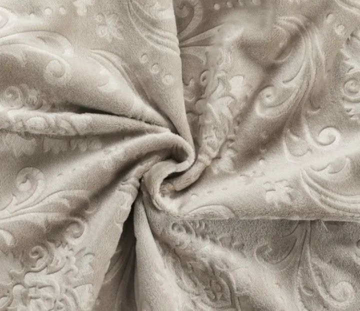 Pokrowce na krzesła z jakardu 4 sztuki