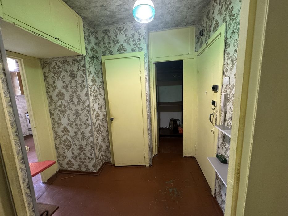 Продам квартиру Тополь 3
