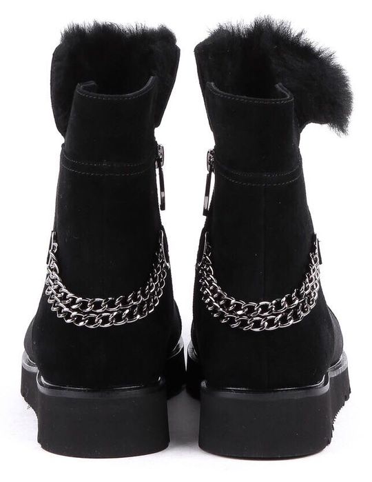 Зимние ботинки MARIA MORO. Новые. Размер 39. Стелька 25.5см.