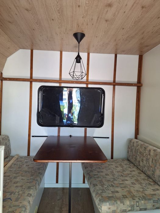 Caravana atrelado em ótimas condições e remodelada