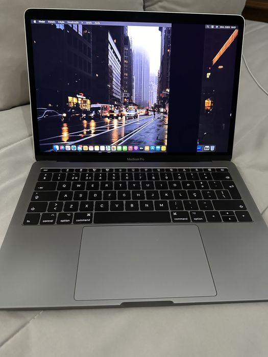 Macbook Pro 13 201764752343706497121
