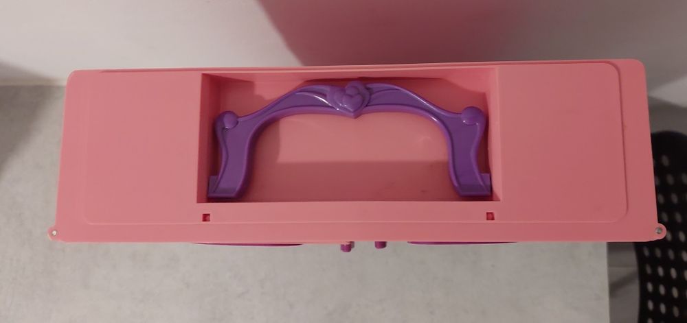 Szafa ubraniowa dla barbie