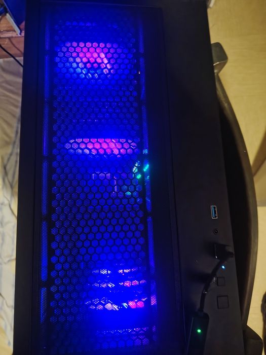 Pc gaming rtx 5070 , 32g ram