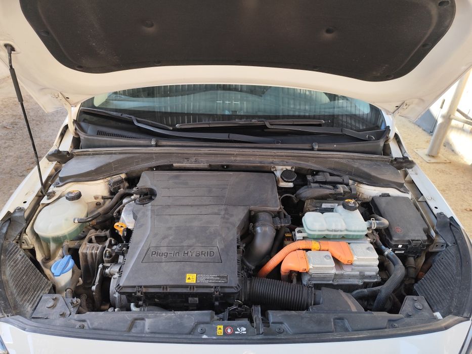 Hyundai Ioniq PHEV hybrid Хюндай іонік гібрид