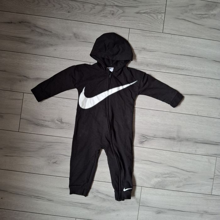 Cienki kombinezon Nike