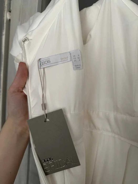 Suknia ślubna ASOS