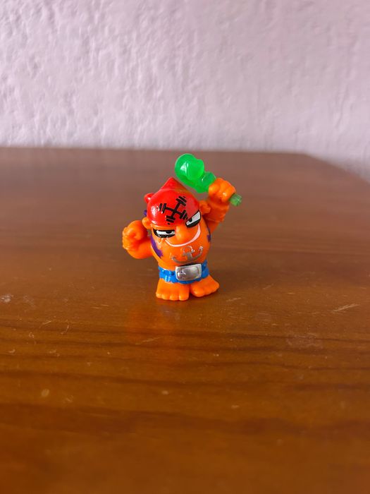 Bonecos Piratix