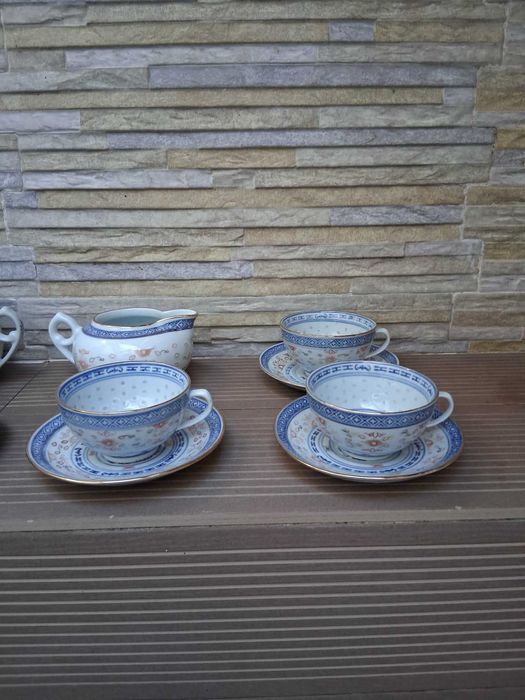 Vende-se Conjunto de Loiça