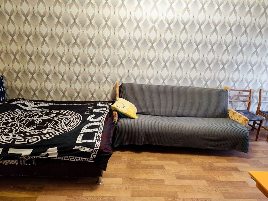 1 - кімнатна квартира подобово 400 доба (економ варіант)