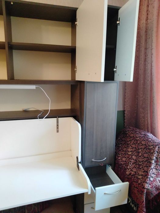 Продам стол-кровать трансформер