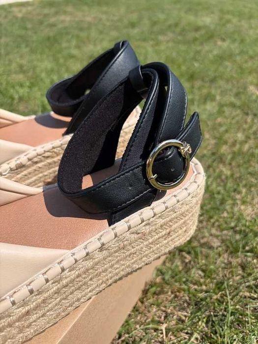 Sandały espadryle beżowe z plecioną jutową platformą