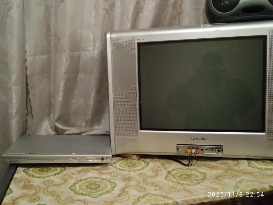 Продам бу телевизор Сони