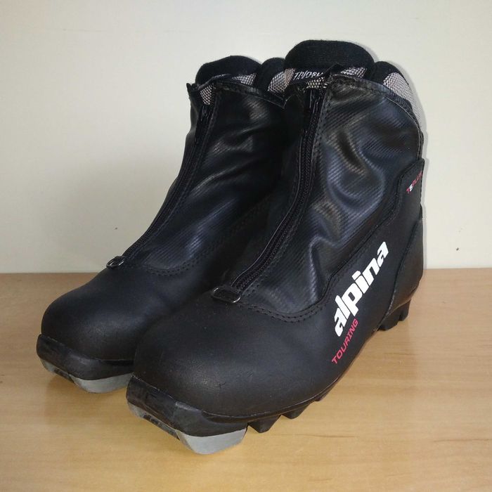 Buty narciarskie biegowe ALPINA T5 PLUS NNN roz.eu-37