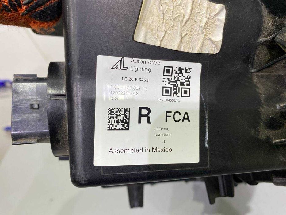 Фара права ДЕФЕКТ Jeep grand cherokee WL джип гранд черокі ВЛ 2021+